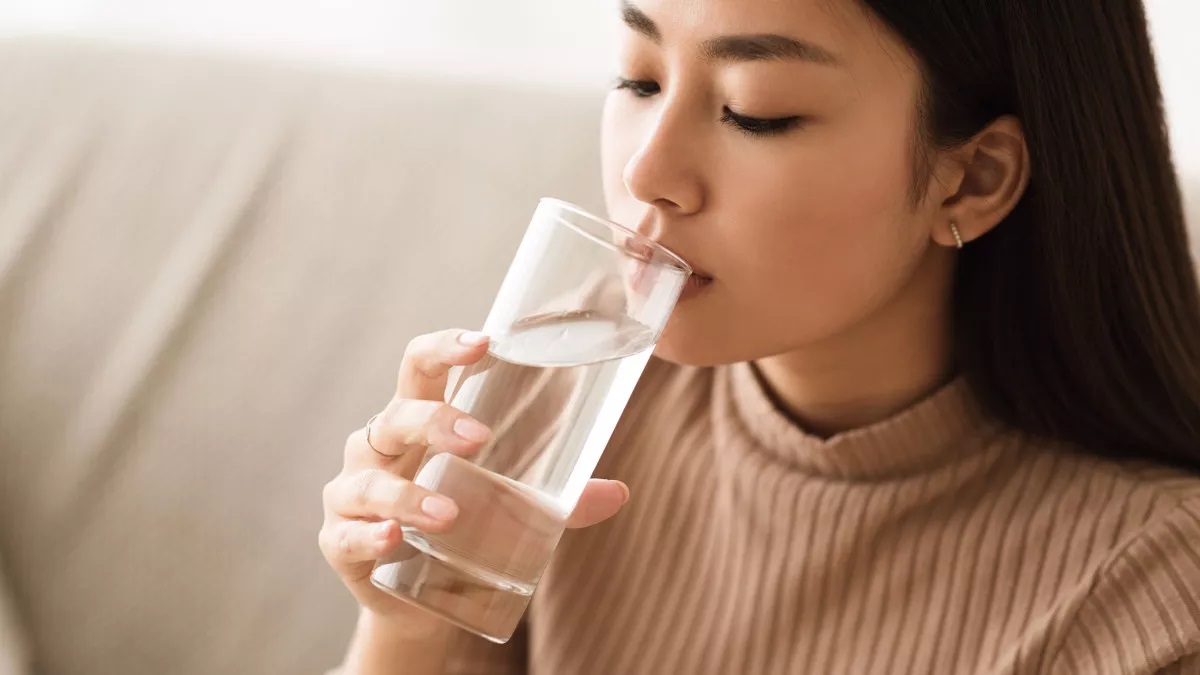 Kebiasaan Minum Air Putih Penting bagi Tubuh